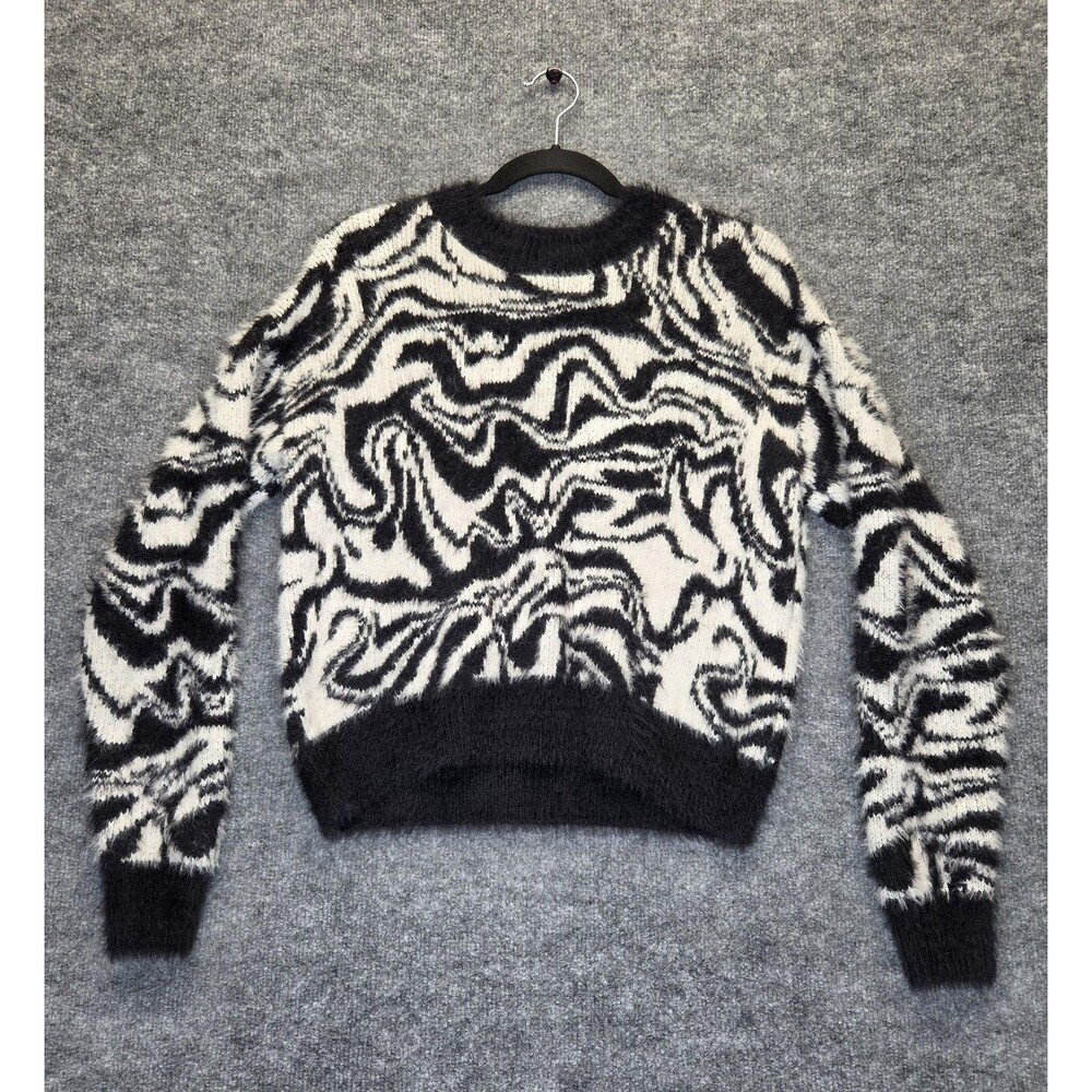 SO Sweater Juniors Medium Black White Fuzzy Animal Print Crewneck Knit Pullover